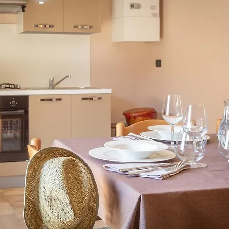 Gh Borgo Pulciano Gospodarstwo agroturystyczne Montone (Umbria)