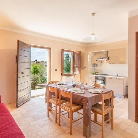 Gh Borgo Pulciano Gospodarstwo agroturystyczne Montone (Umbria)