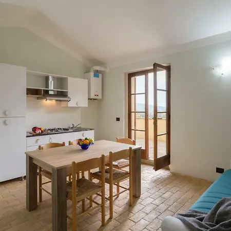 Gh Borgo Pulciano בית חווה