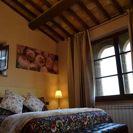 Gospodarstwo agroturystyczne Gh Borgo Pulciano Montone (Umbria)