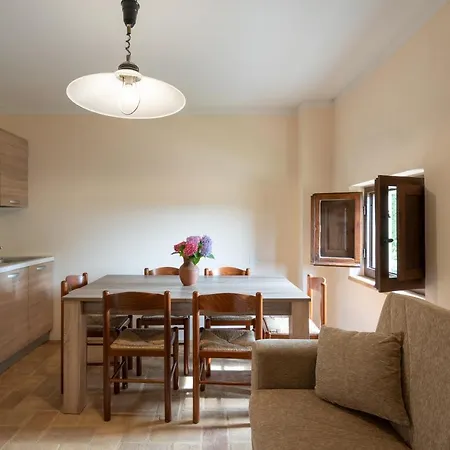 Farm stay Gh Borgo Pulciano Montone (Umbria)