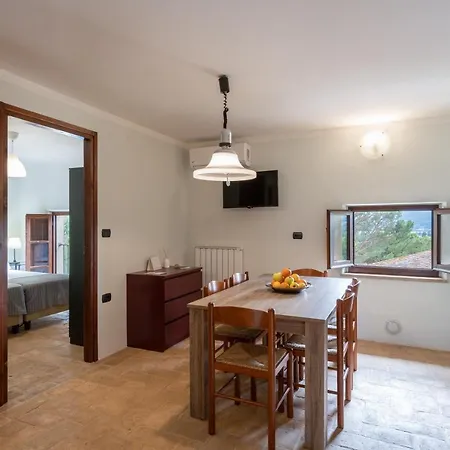 בית חווה Gh Borgo Pulciano מונטונה